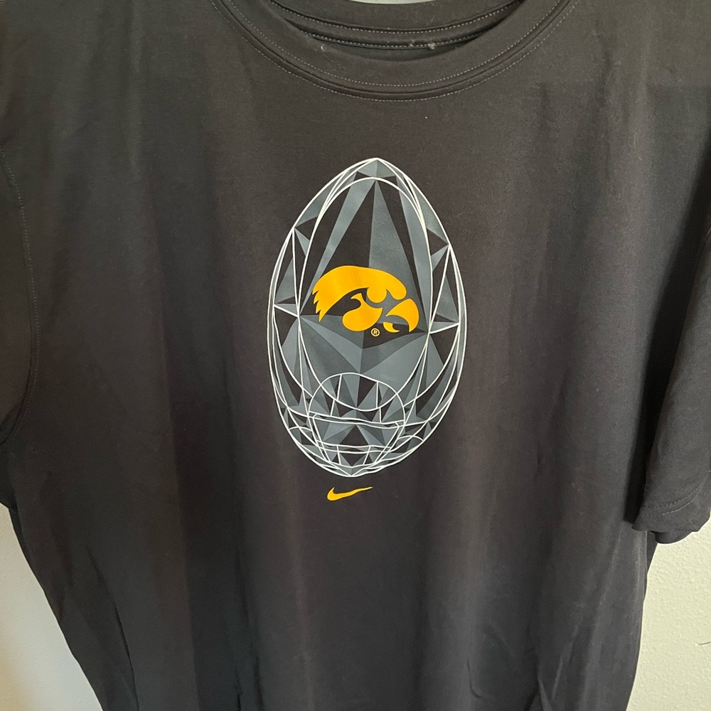 Team issue Iowa Hawkeye Nike Team Shirt